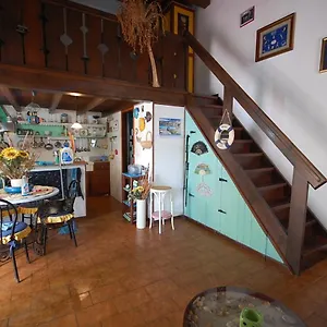 Appartamento La Casetta Colorata Di Max, La Maddalena (Sassari)